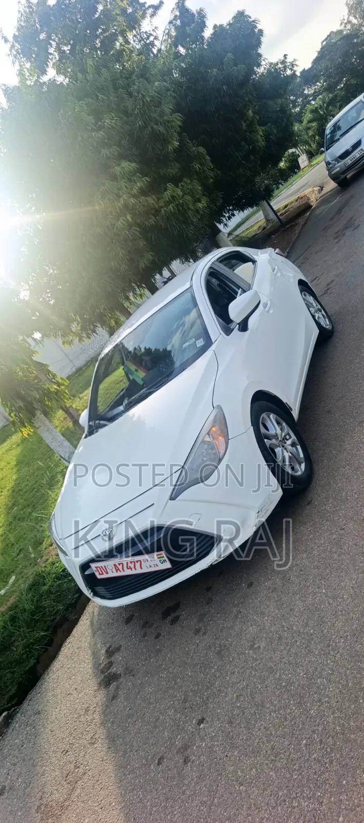 Toyota Yaris 2017 White