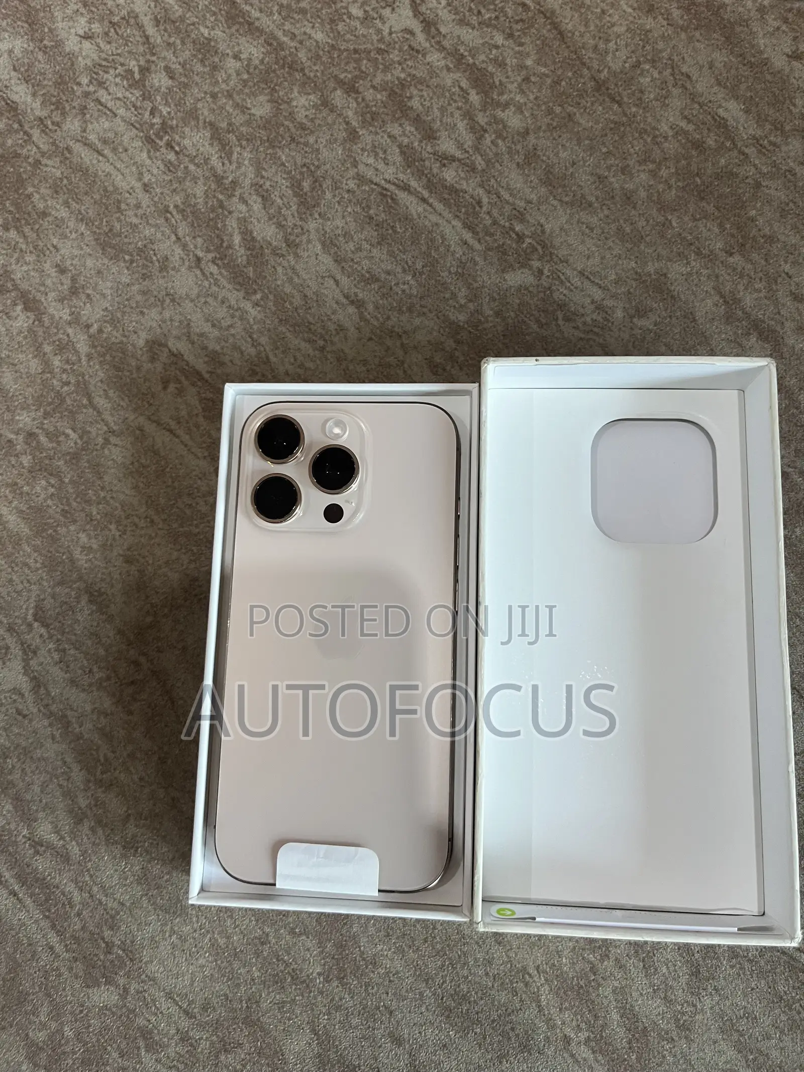 Apple iPhone 16 Pro 128 GB Gold