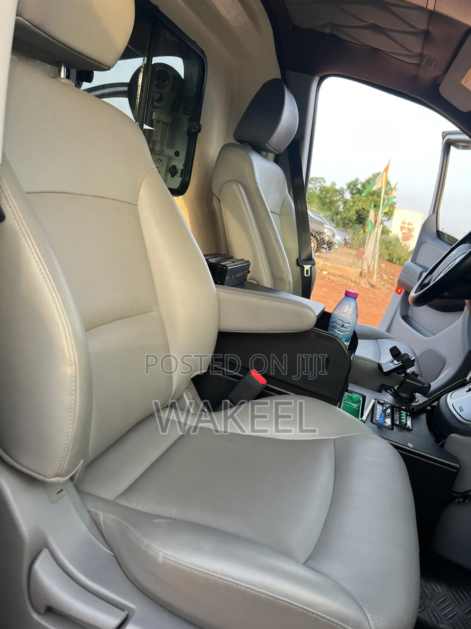 Hyundai H1 2017 White