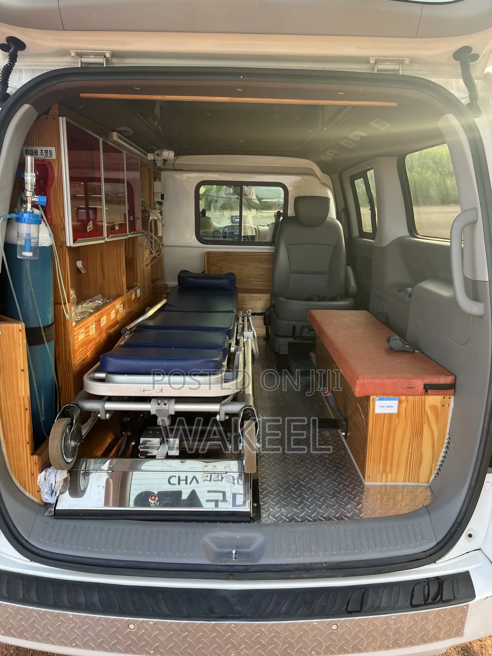 Hyundai H1 2017 White