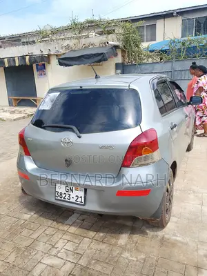 Toyota Vitz 2010 Brown