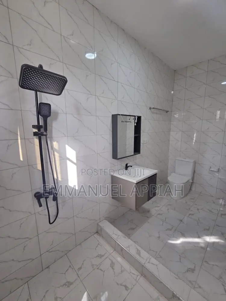 4bdrm House in Kasoa Chrispo for sale