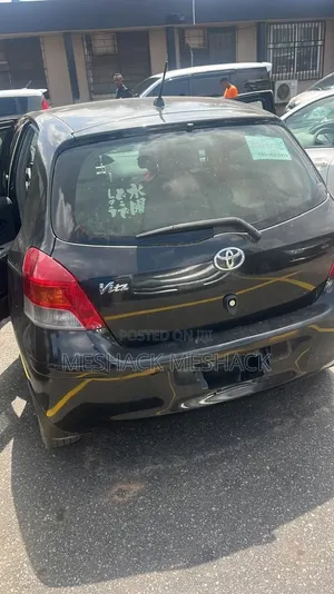 Toyota Vitz 2010 Black