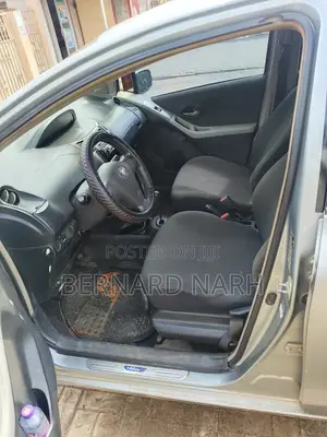 Toyota Vitz 2010 Brown