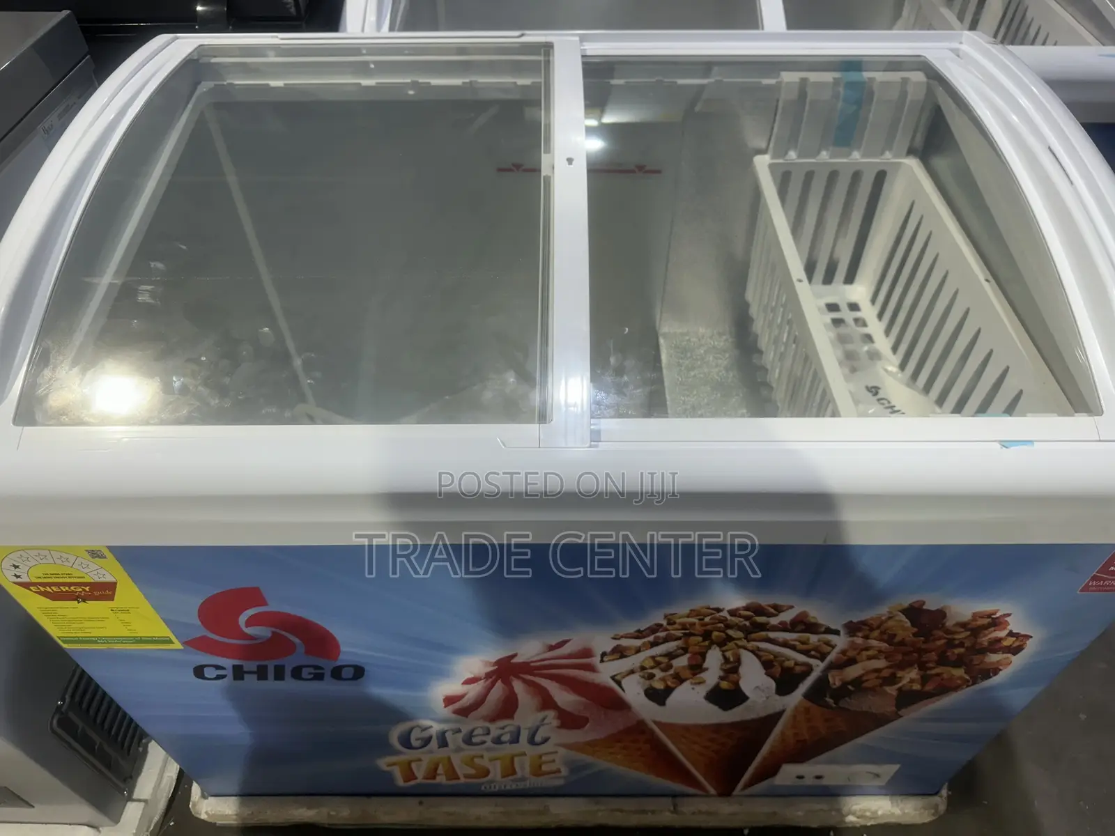 Chigo 253 Liters Display Freezer