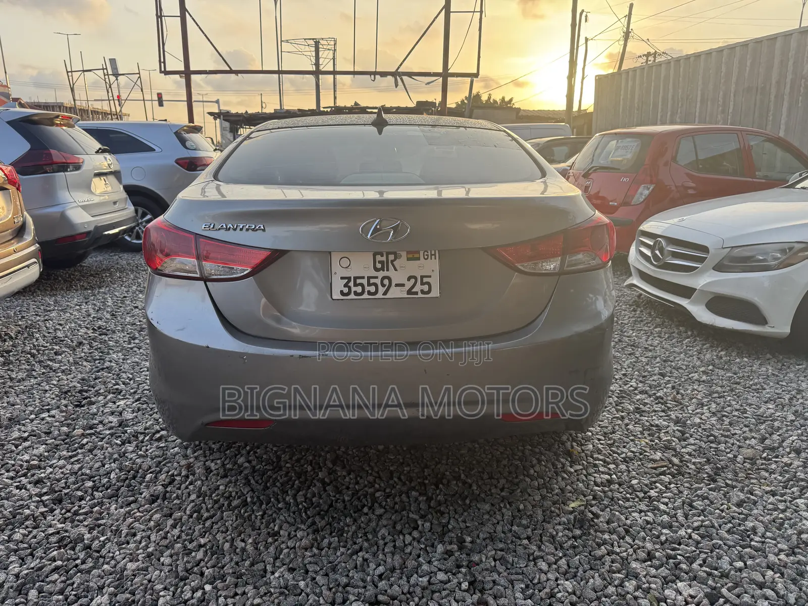 Hyundai Elantra GLS Sedan FWD (1.8L 4cyl 6A) 2013 Gray