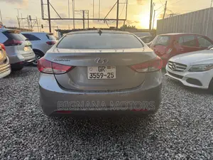 Hyundai Elantra GLS Sedan FWD (1.8L 4cyl 6A) 2013 Gray