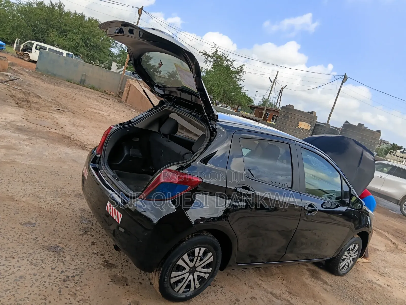 Toyota Vitz 2013 Black