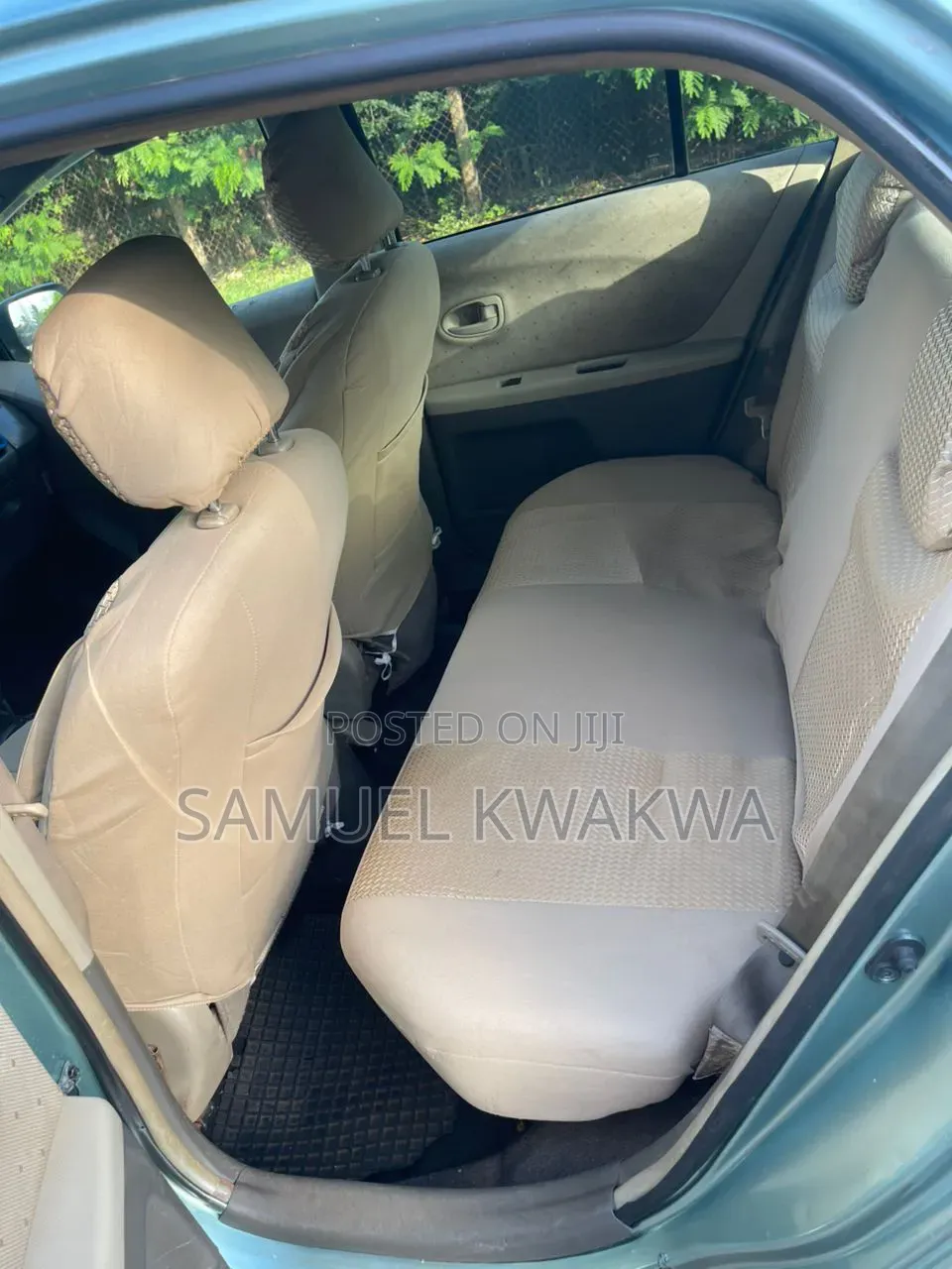 Toyota Vitz 2010 Green