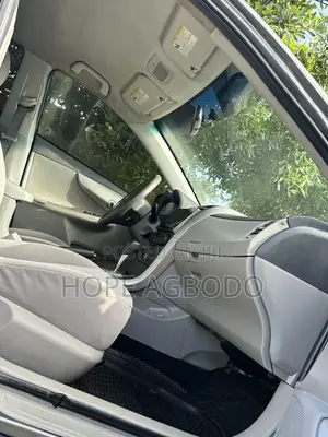 Toyota Corolla S 4dr Sedan (1.8L 4cyl 4A) 2010 Silver