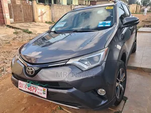 Toyota RAV4 2017 Gray
