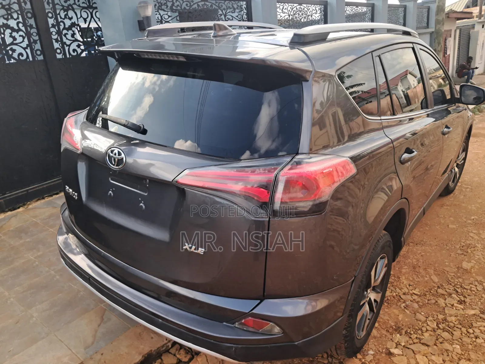 Toyota RAV4 2017 Gray