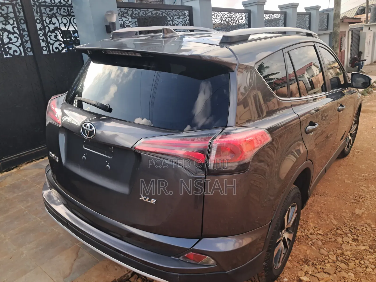 Toyota RAV4 2017 Gray