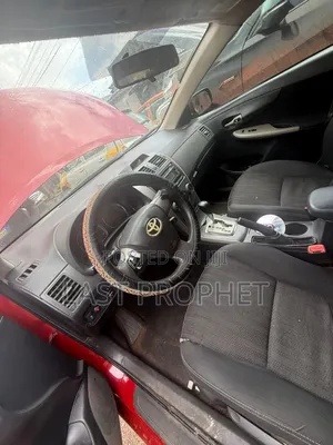 Toyota Corolla 2013 Red