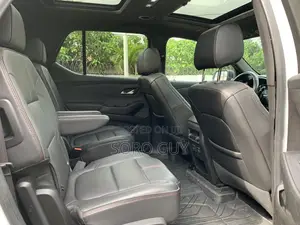 Chevrolet Traverse 2024 White