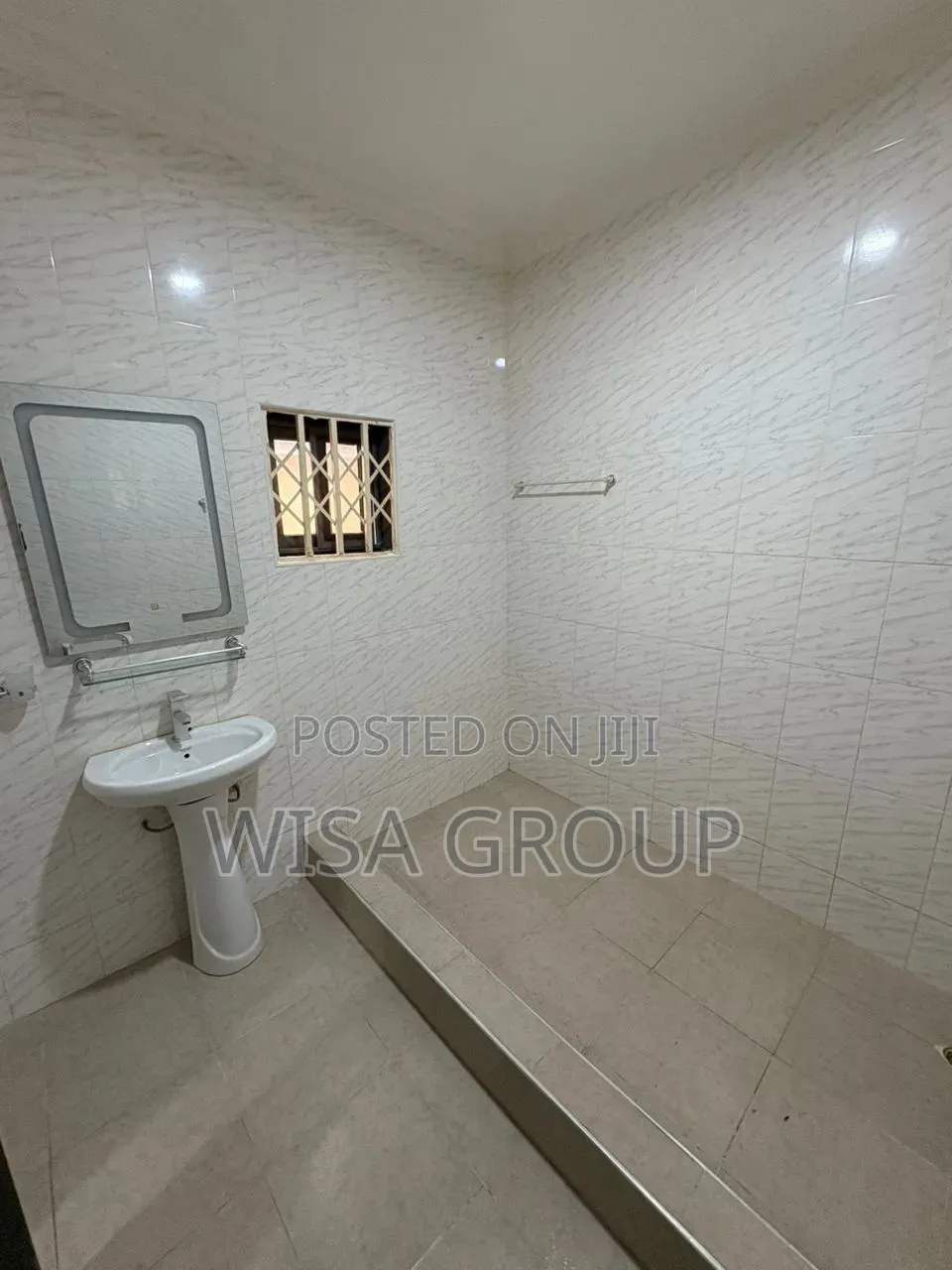 3bdrm Duplex in Wisa Group, Accra Metropolitan for rent