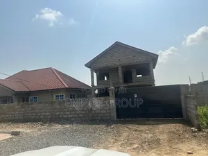 4bdrm Bungalow in Savana, Tema Metropolitan for sale