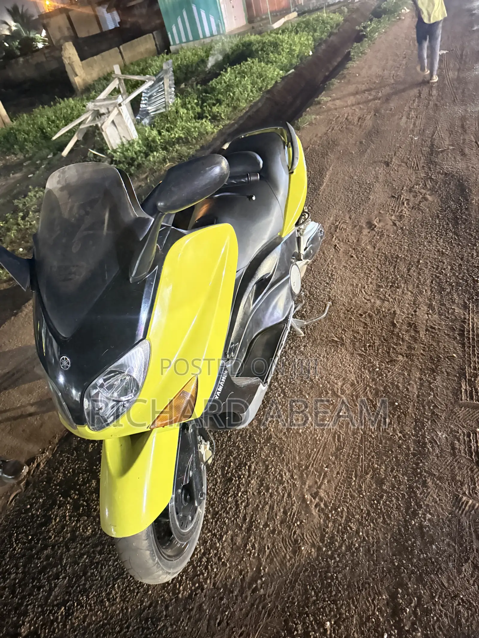 Yamaha 2015 Yellow
