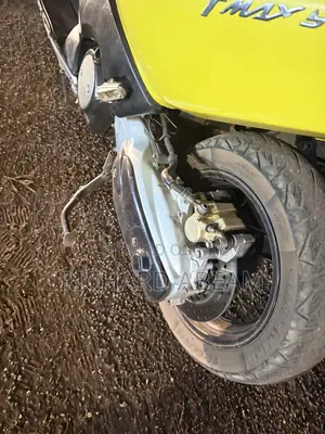 Yamaha 2015 Yellow
