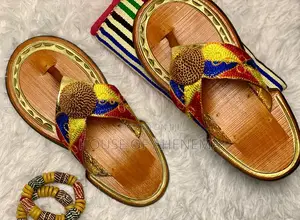 Ahenema Slippers With Embroidery