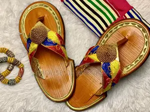 Ahenema Slippers With Embroidery