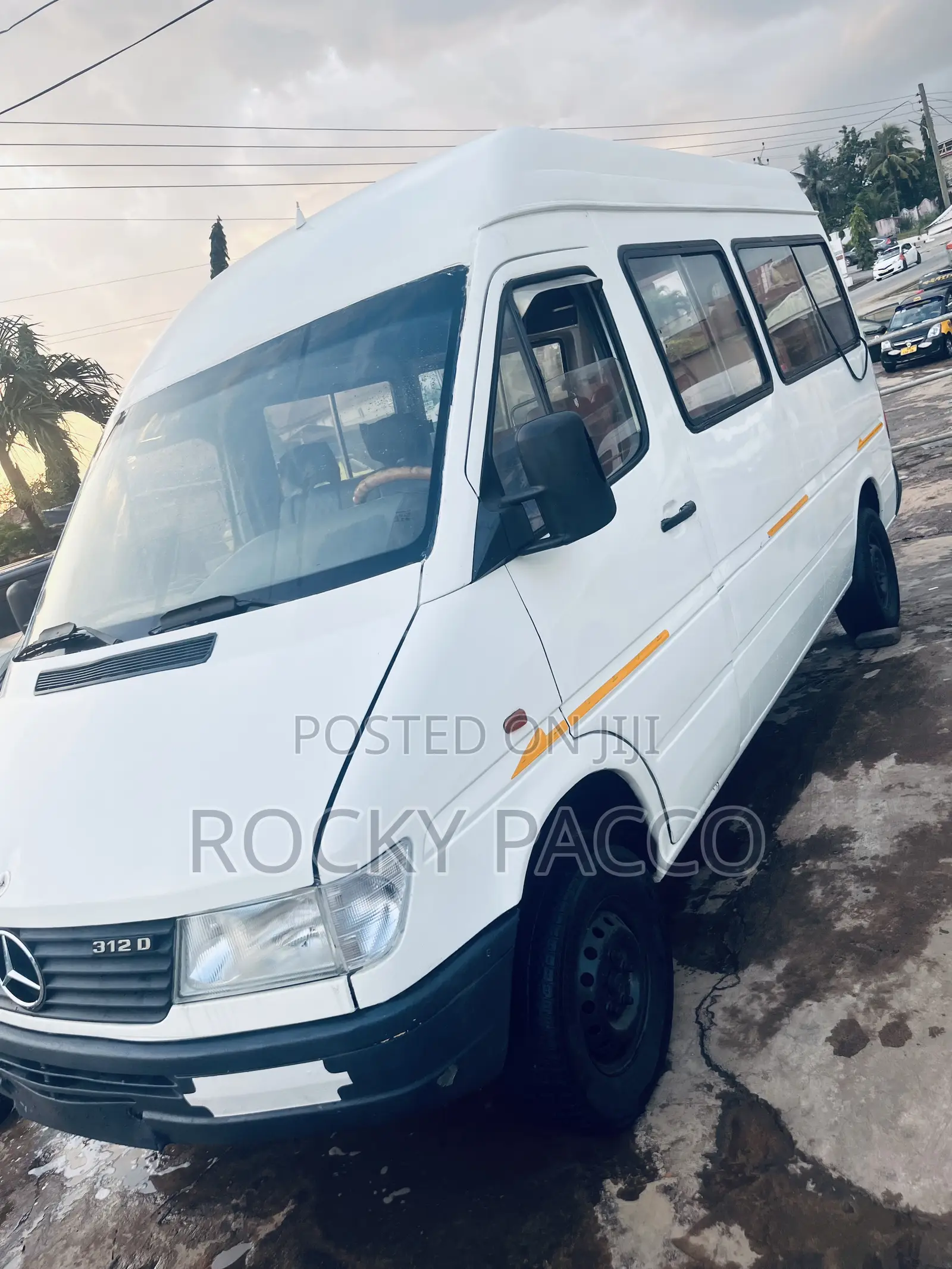 Mercedes-Benz Sprinter 2010 White