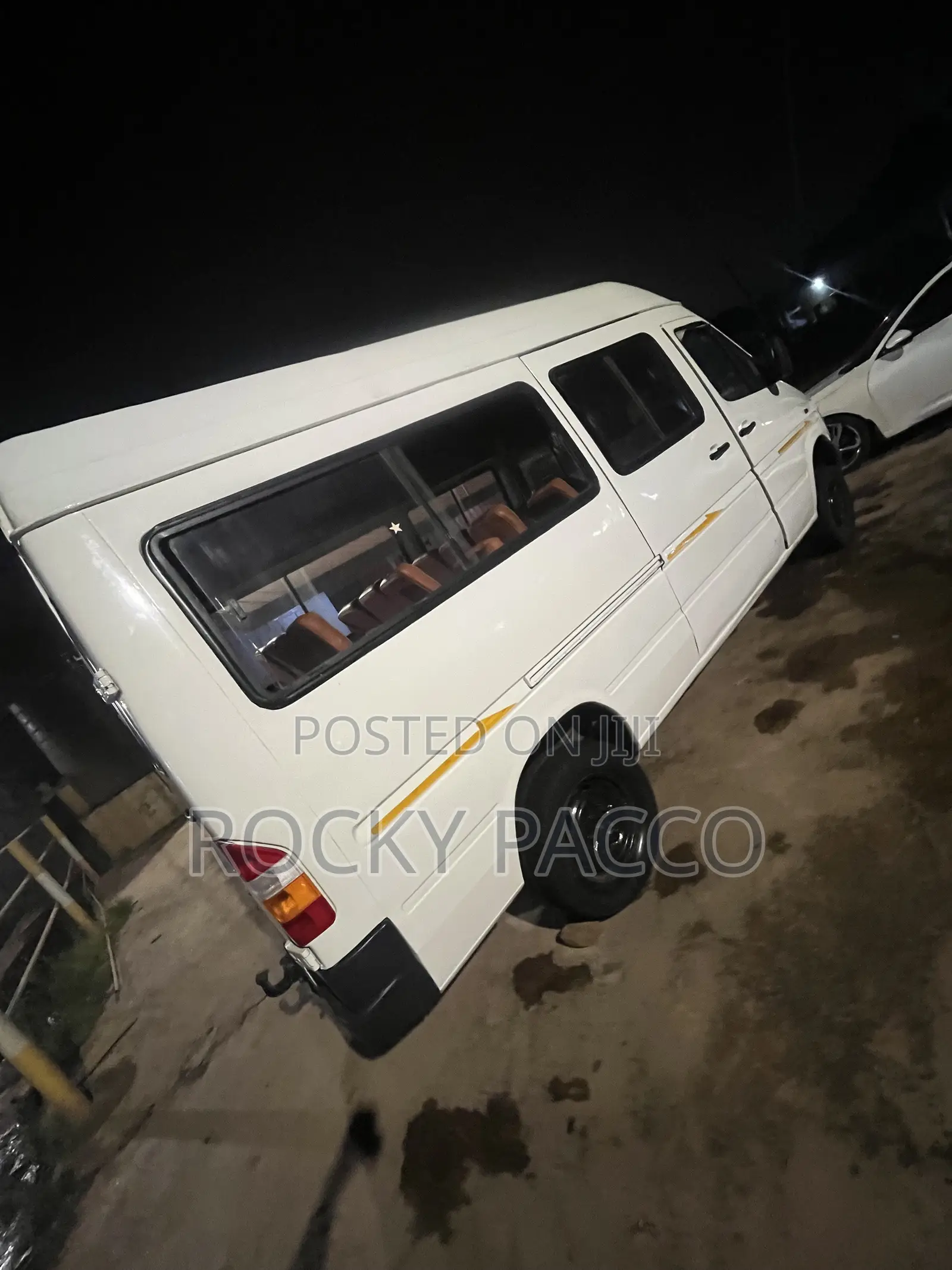 Mercedes-Benz Sprinter 2010 White