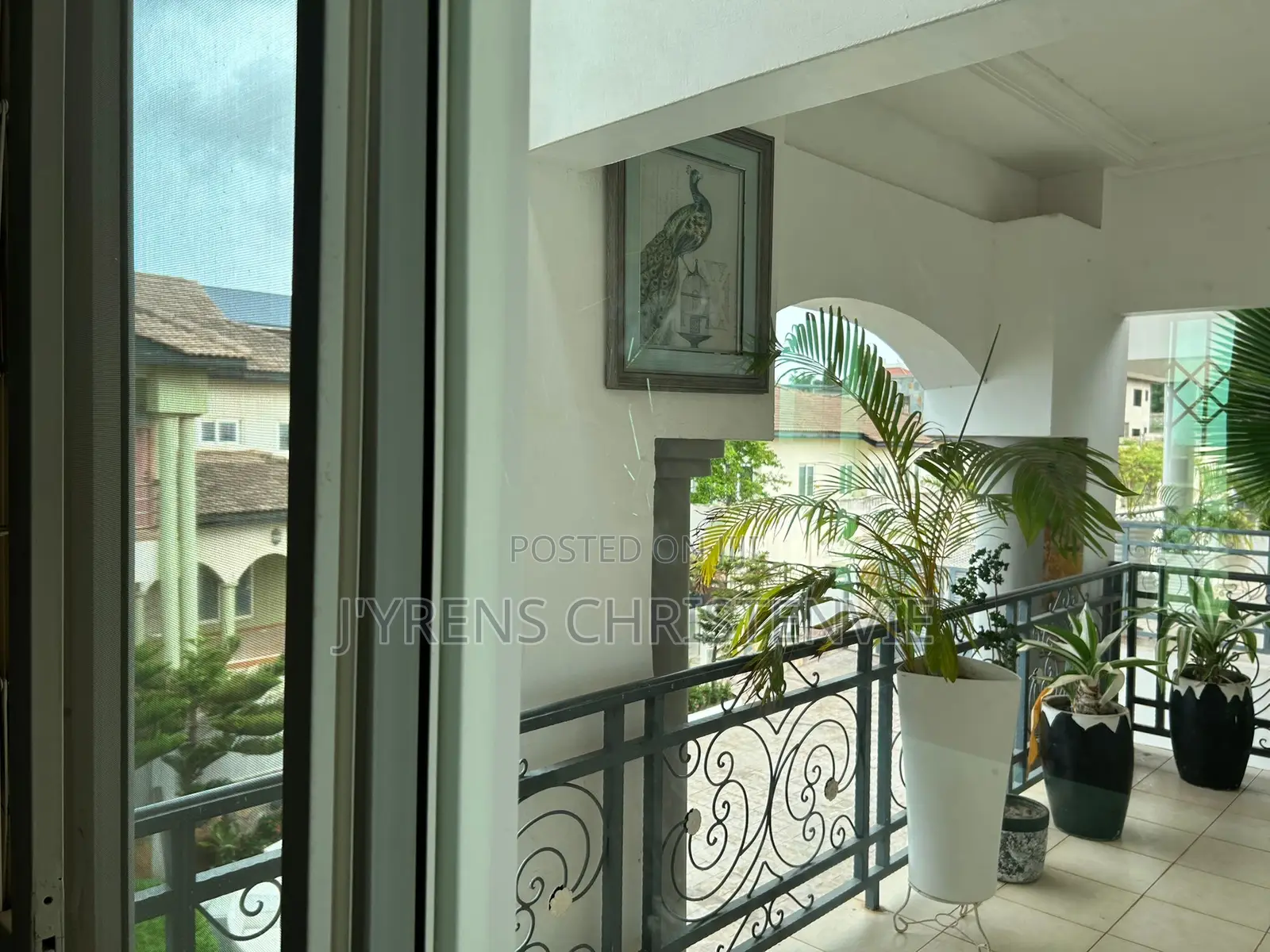 Furnished 6bdrm House in Mayfair Gardens, Airport Residential Area