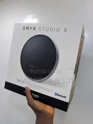 Onyx Studio 9