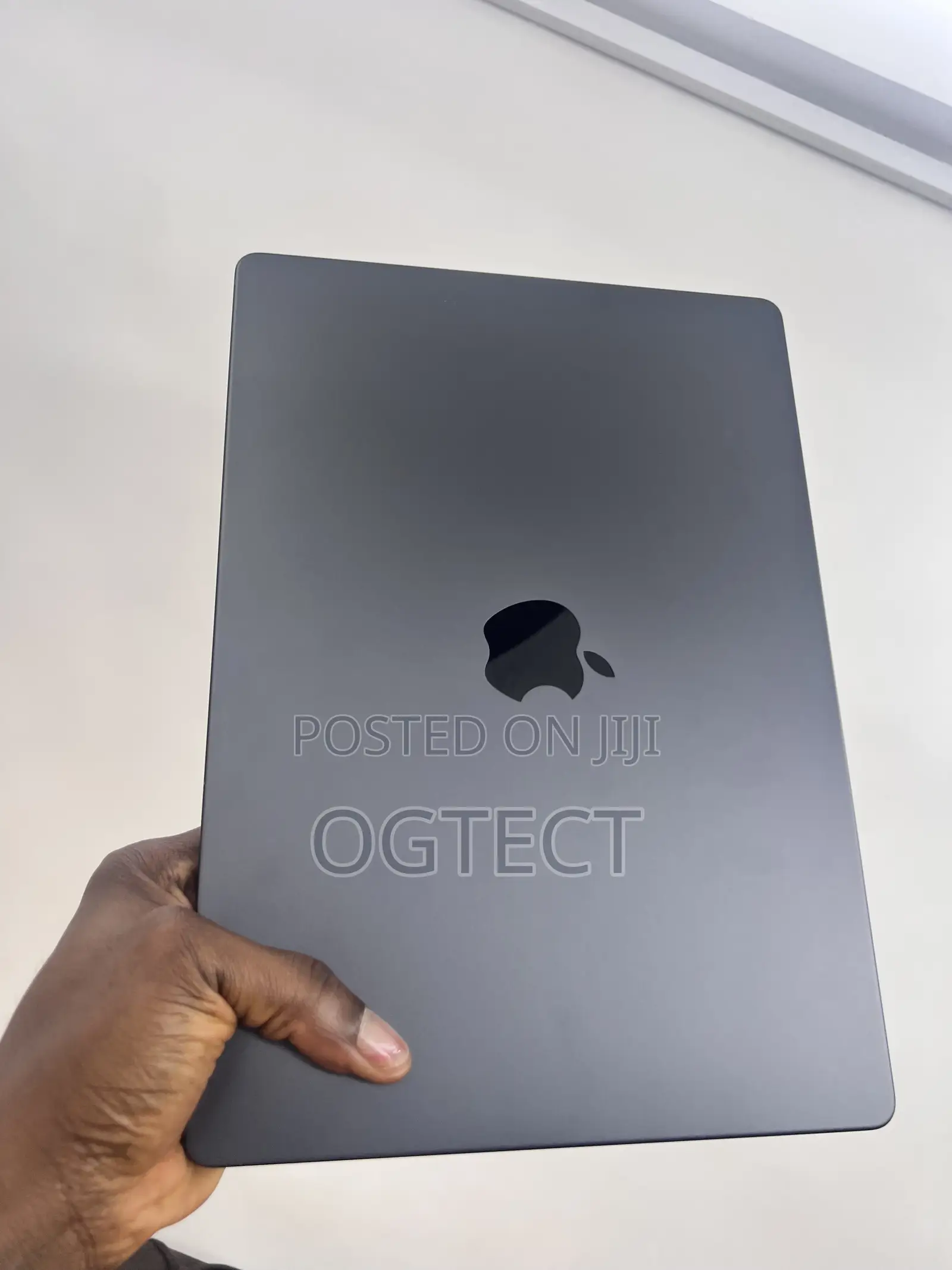Laptop Apple MacBook Pro 2024 M4 16GB Apple M4 SSD 512GB