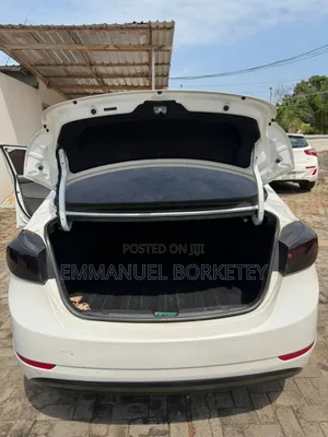 Hyundai Elantra Limited 4dr Sedan (1.8L 4cyl 6A) 2014 White