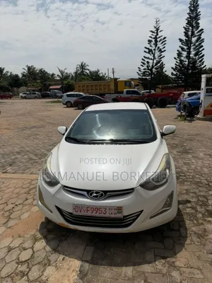 Hyundai Elantra Limited 4dr Sedan (1.8L 4cyl 6A) 2014 White