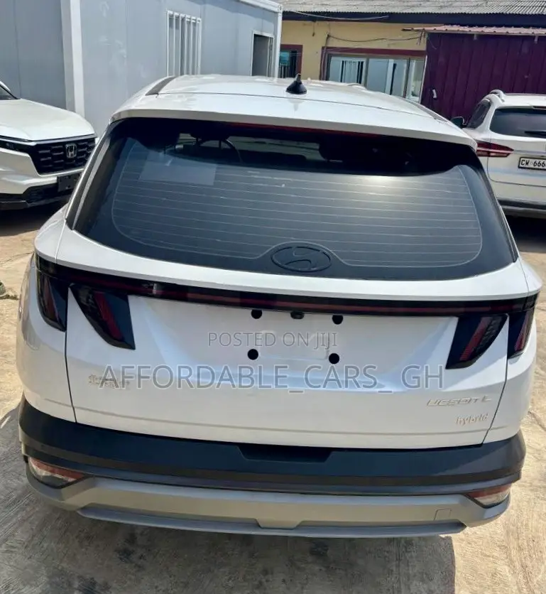 Hyundai Tucson Limited 2023 White