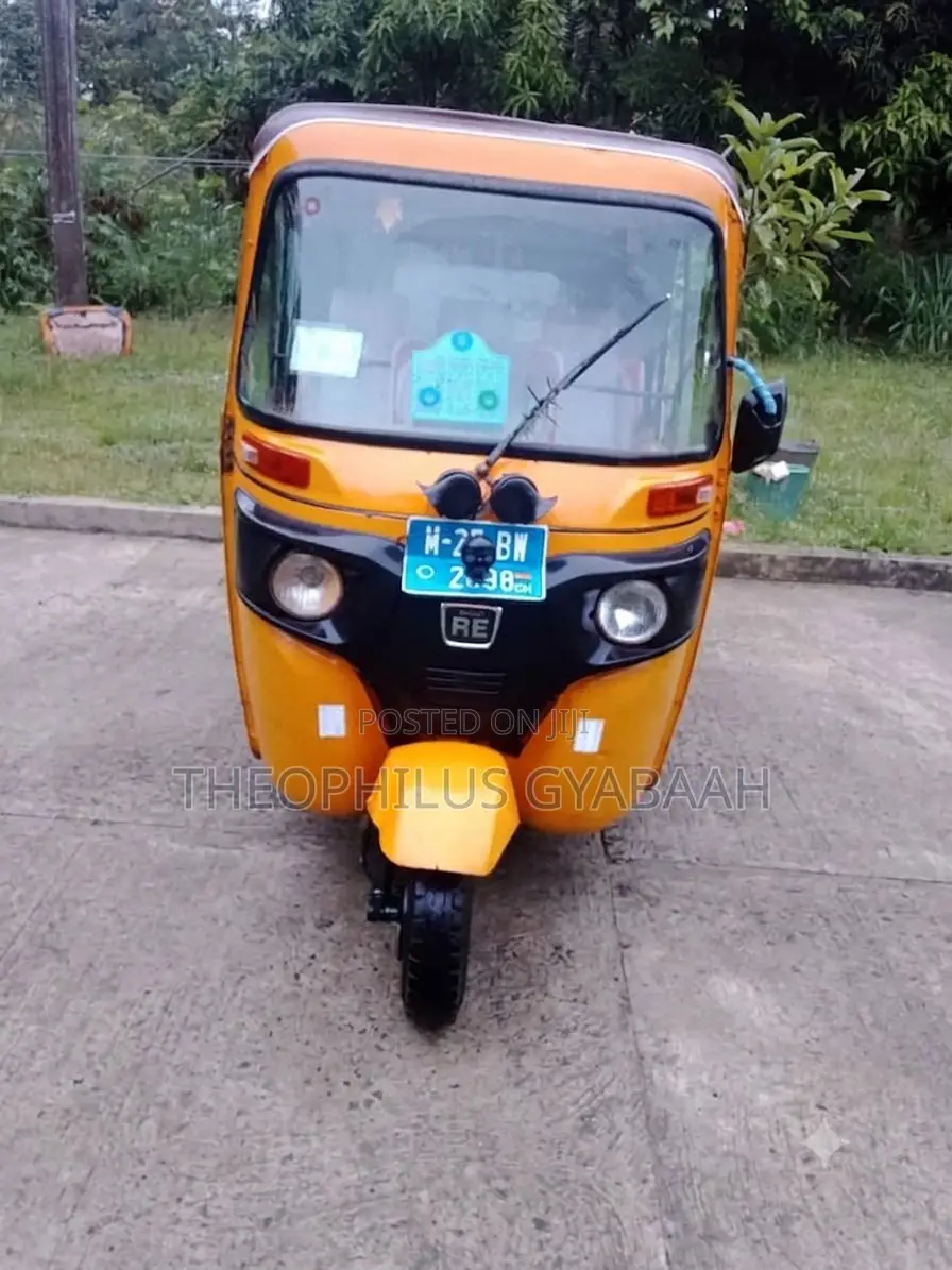 Bajaj RE 2024 Yellow