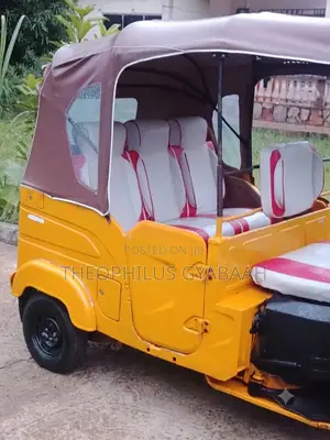 Bajaj RE 2024 Yellow