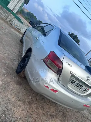 Toyota Yaris 2007 Gray
