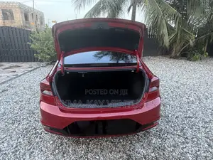 Hyundai Elantra SEL 2020 Red
