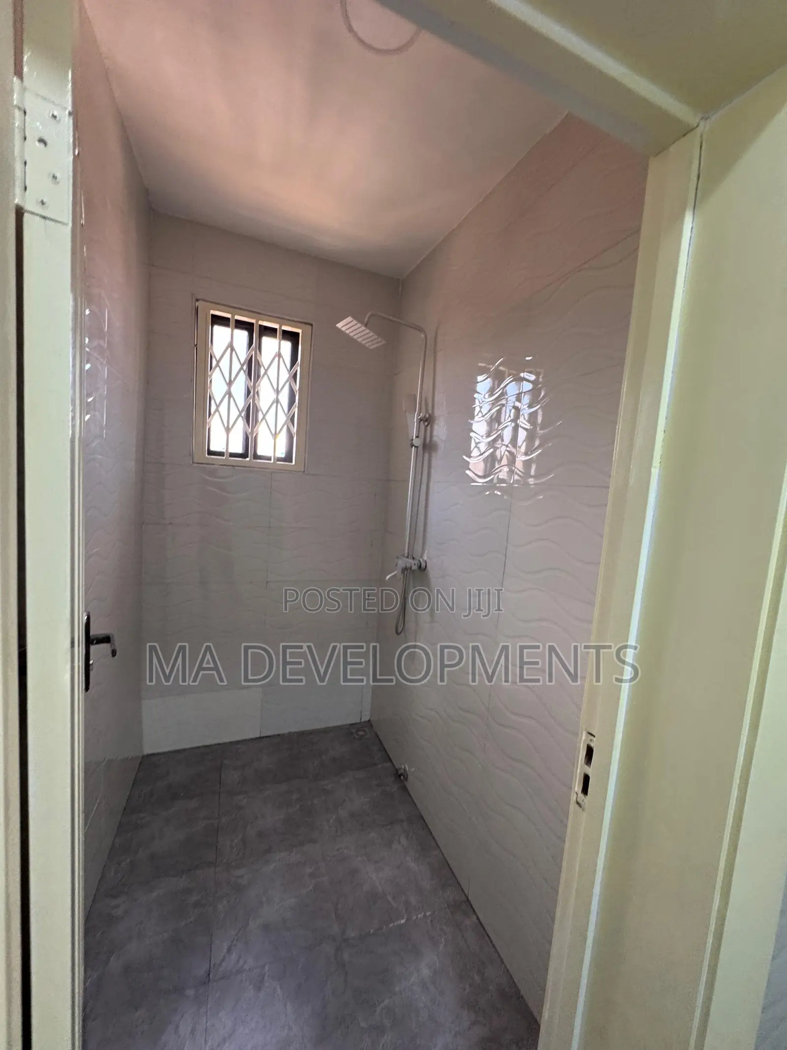 3bdrm Apartment in Madev Realty, Achimota for rent
