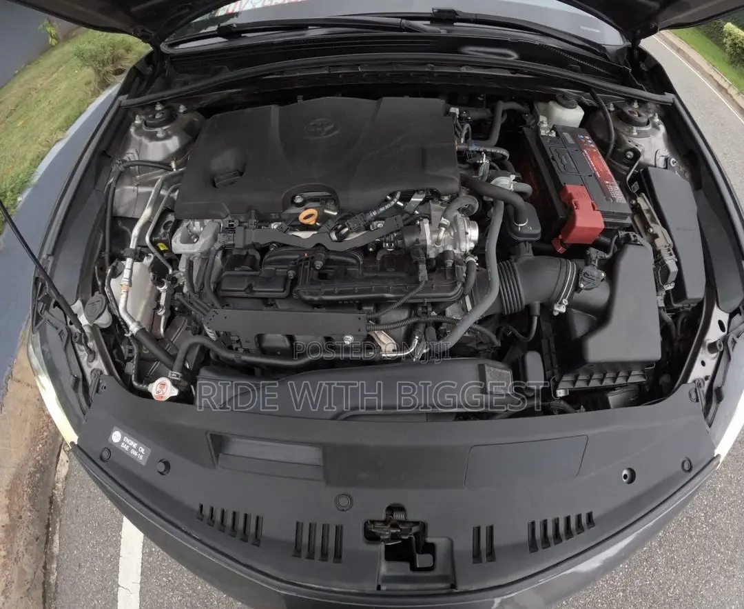Toyota Camry SE 2022 Gray