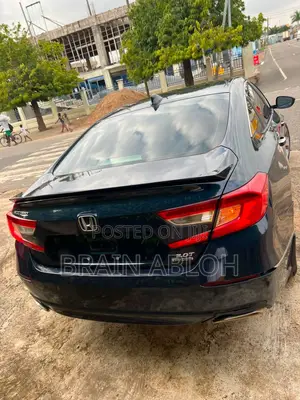 Honda Accord Touring 2.0T 2018 Black