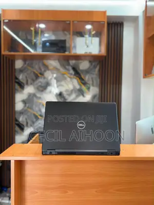 Laptop Dell Latitude 5590 8GB Intel Core i7 SSD 256GB