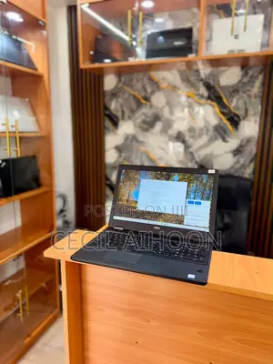 Laptop Dell Latitude 5590 8GB Intel Core i7 SSD 256GB