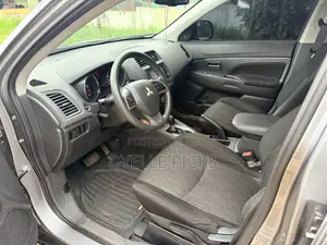 Mitsubishi Outlander Sport SE 2022 Gray