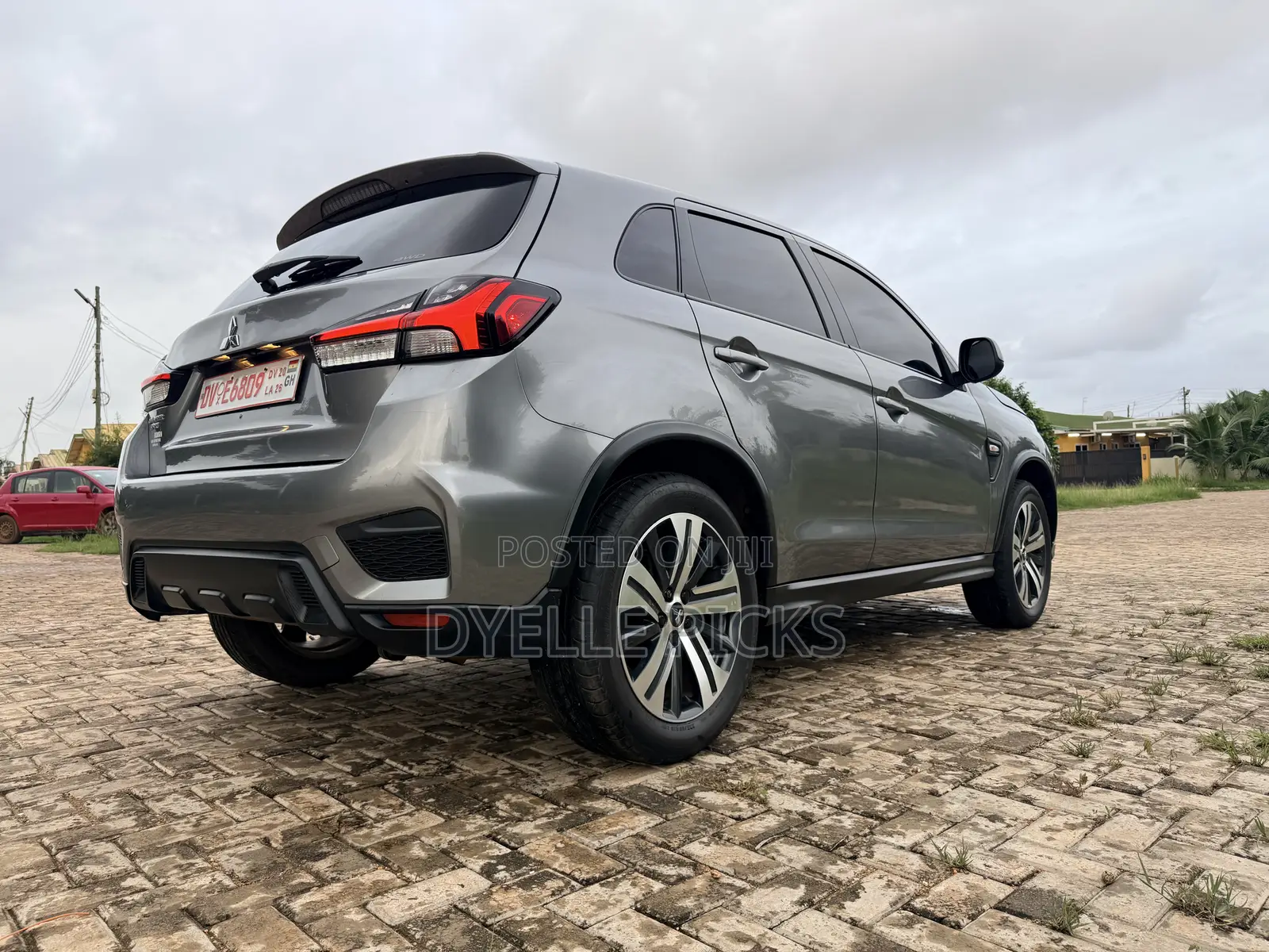 Mitsubishi Outlander Sport SE 2022 Gray