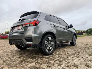 Mitsubishi Outlander Sport SE 2022 Gray