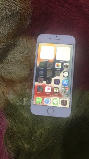 Apple iPhone 7 128 GB Gold