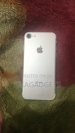 Apple iPhone 7 128 GB Gold