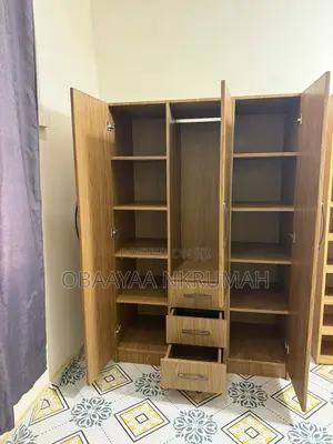 Wardrobe in Wood Grain