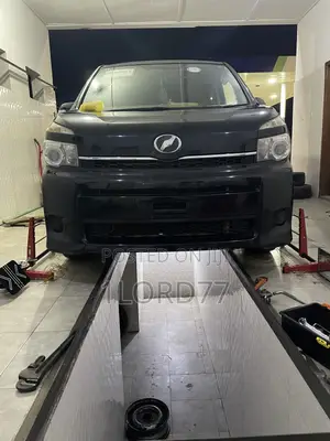 Toyota Voxy 2013 Black