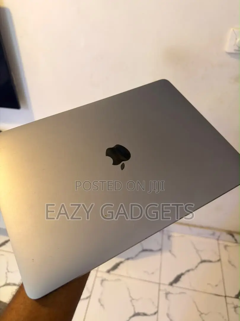 Laptop Apple MacBook Pro 2017 8GB Intel Core i5 SSD 128GB